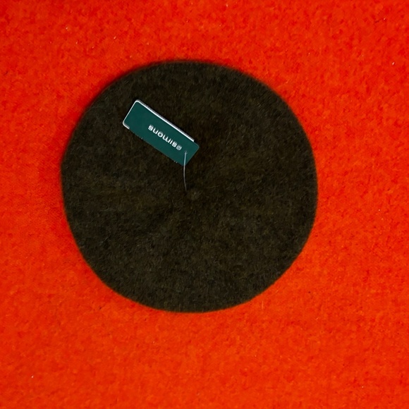 Alpaca and wool beret hat made in Italy NWT - Picture 2 of 7